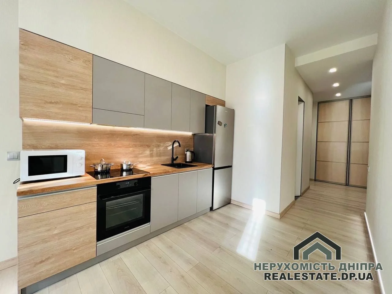 Здам 2 комнатную квартиру 60 м² ЖК Фестивальний Центр Січеславська Набережна вул. 49 · 1