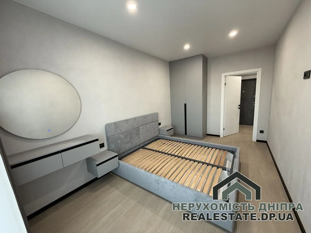 Продам простора 1-кімнатна квартира площею 46,5 м² з неймовірним видом на Дніпро ЖК “Фаворит” · 3