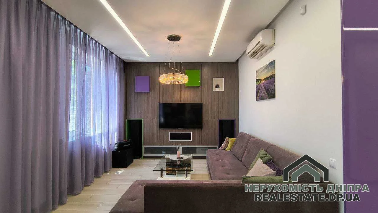 Продам будинок в Обухівці, вул. Зарічна 4 кімнати 200 м², 2 поверхи 7 соток · 3