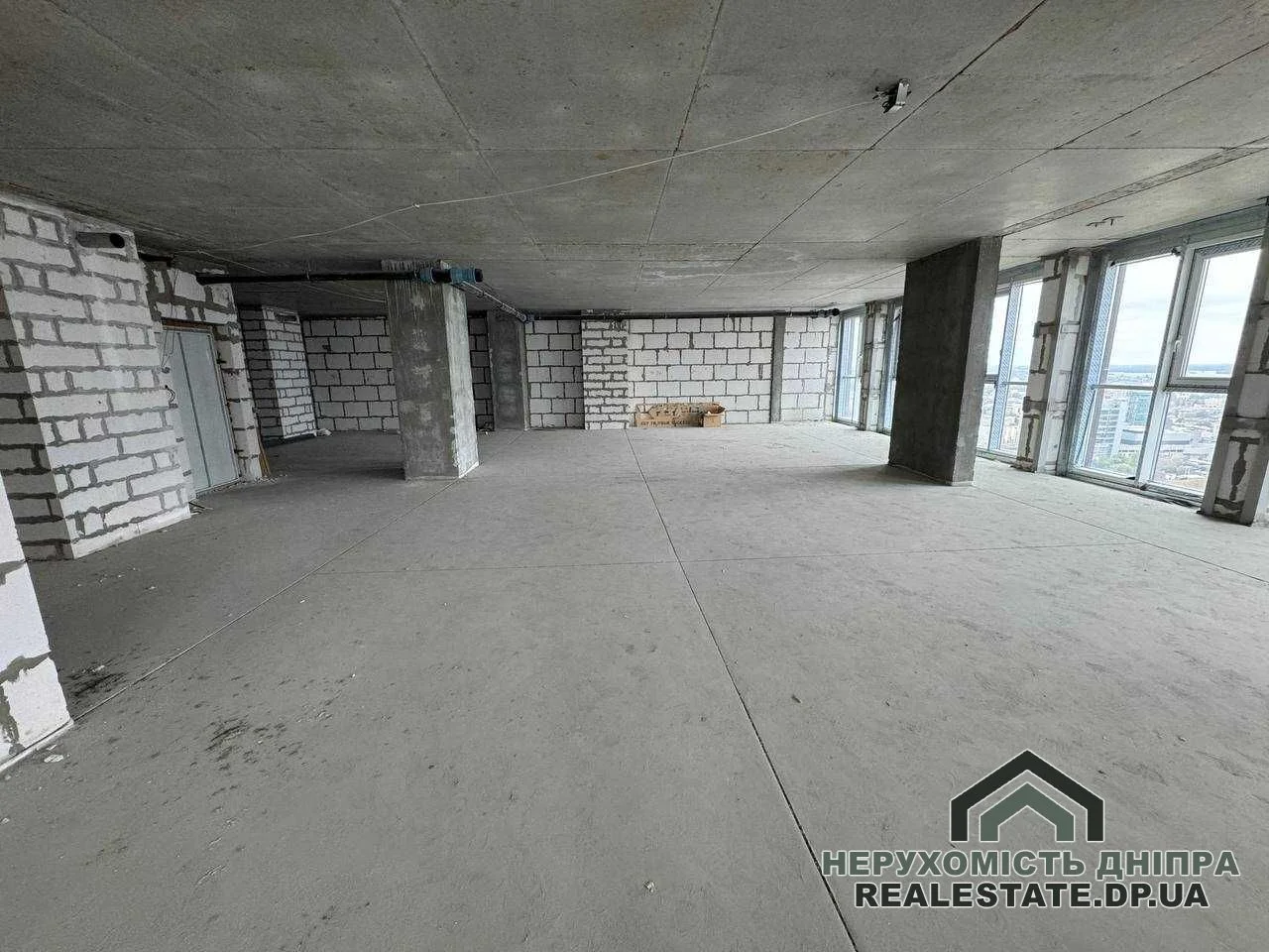 Продам 4 кімнатну квартиру 213 м² ЖК Новодворянський вул Володимира Вернадського · 4