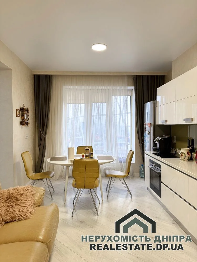 Продам 2х кімнатну квартиру 70.5 м ЖК Литейный Центр Ливарна вул. 2