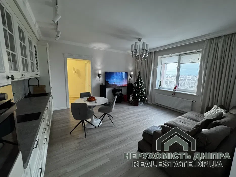 Продам 3к 78 м², жк Каскад низ пр. Поля