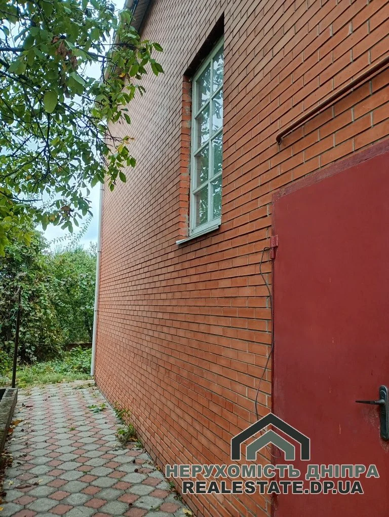 Продам чудесный 5ти комнатный дом 180 м² 20 соток в пгт Обуховка. · 4