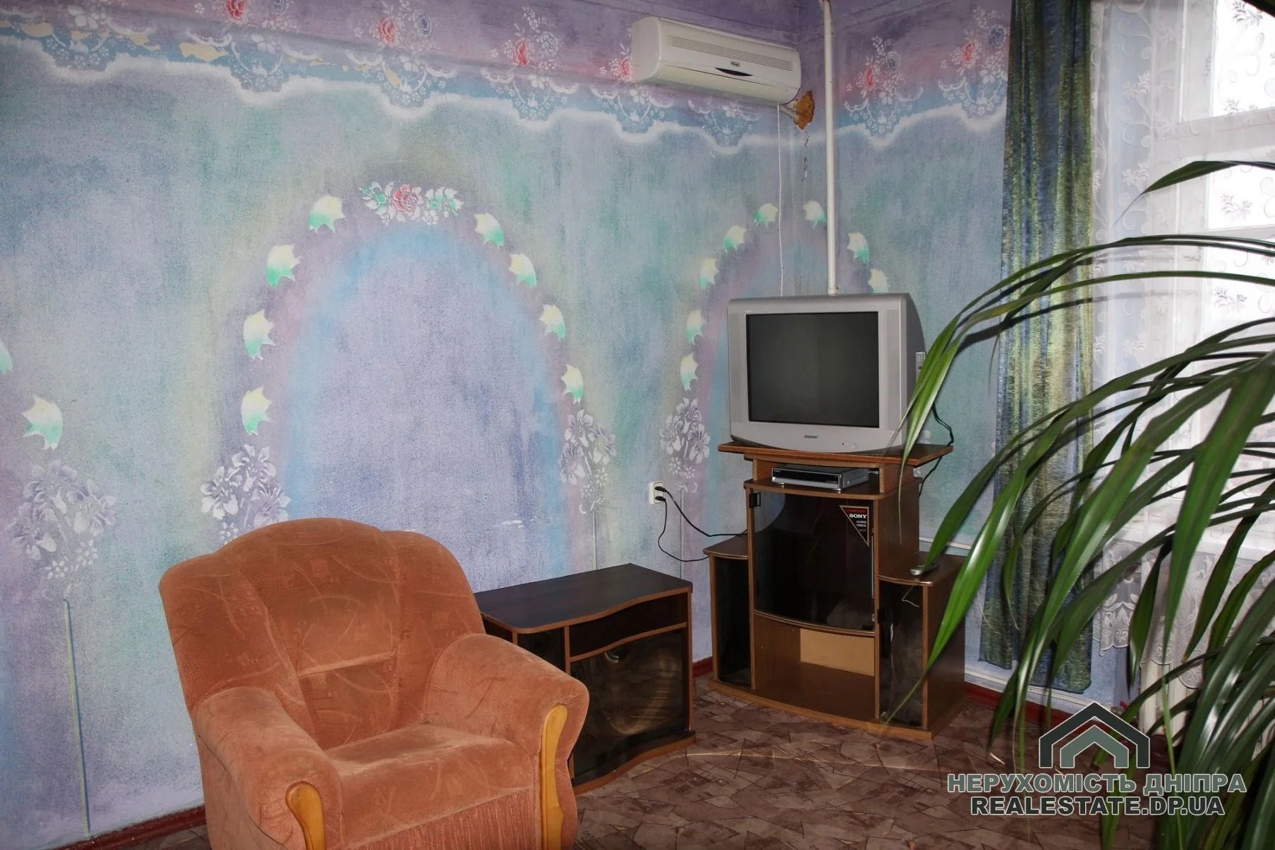 Продам 2 кімнатну квартиру 59 м з гарним розташуванням пл. Старомостовая (Островского) сталінка з власним газовим опаленням · 4
