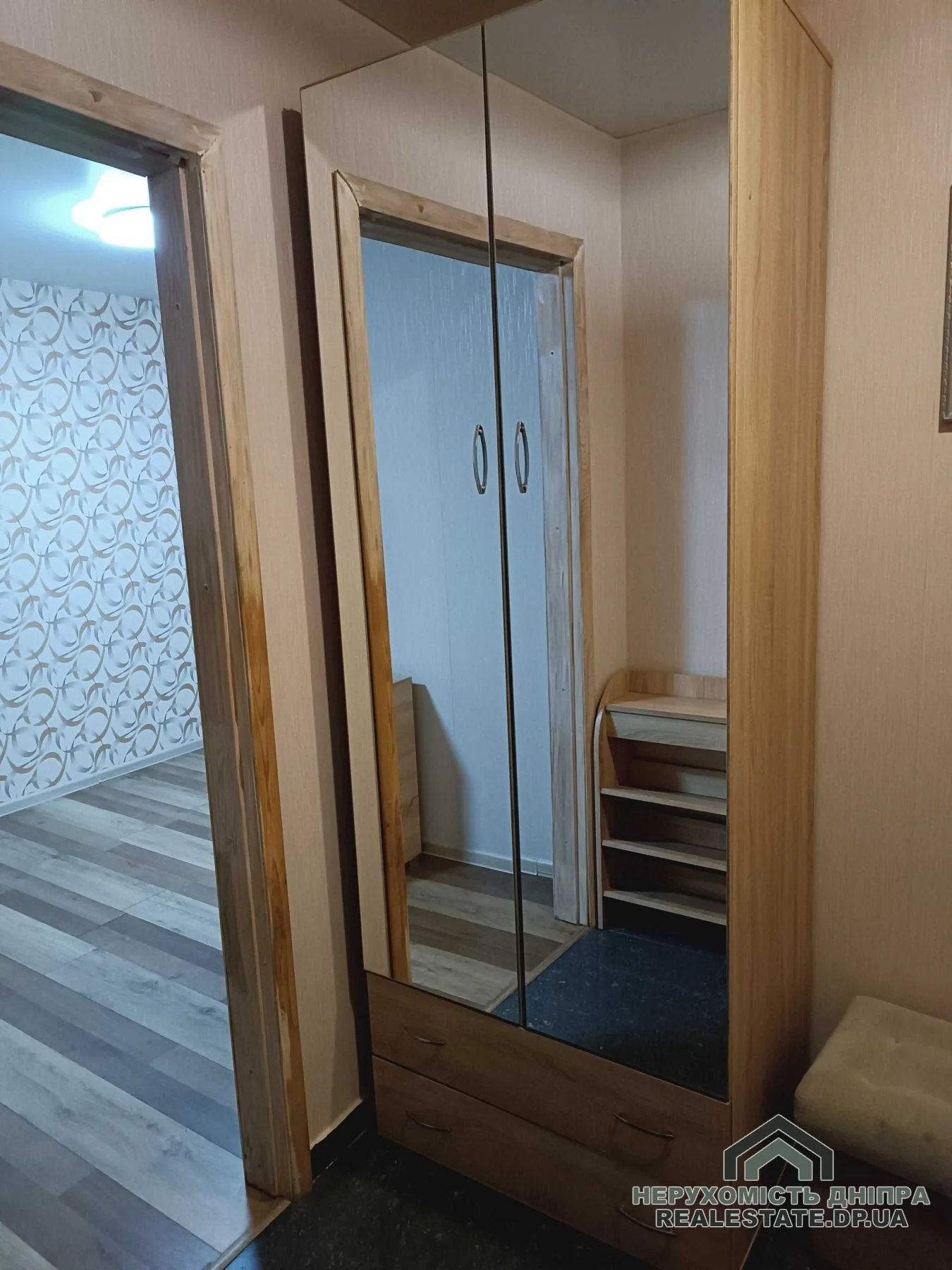 Продам 1к квартиру 31 м² з власним газовим опаленням та ремонтом в Новокадацькому районі · 2