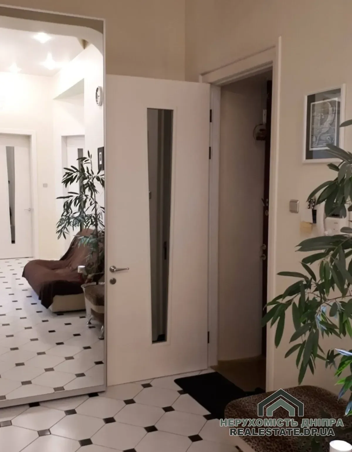 Продам 3к квартиру  86 м² пр. Дмитра Яворницького 99 · 2