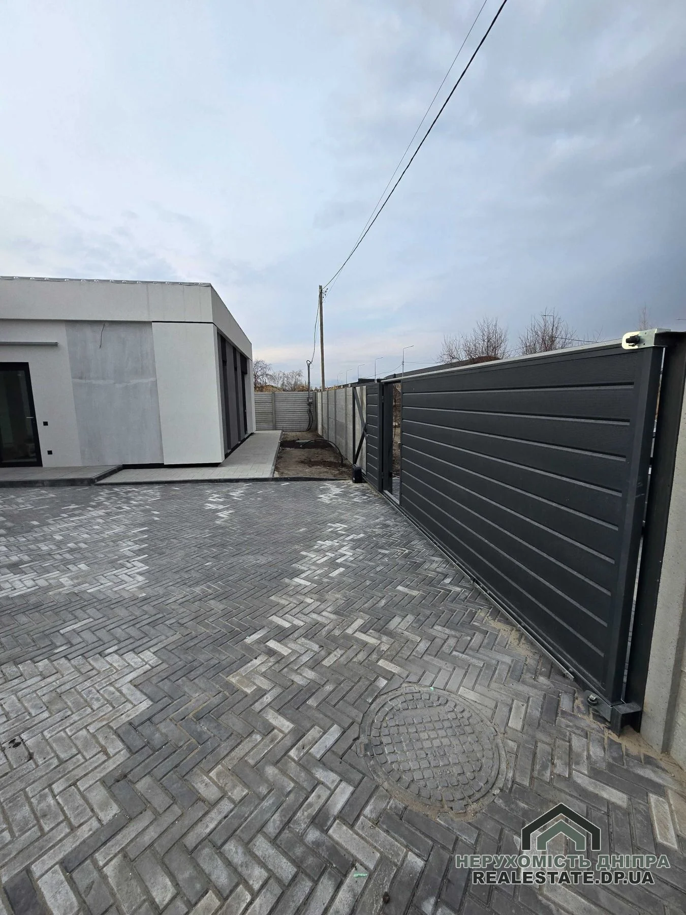Продам будинок новобудова Амур Нижньодніпровський район 4к, 5 соток 105 м² · 4