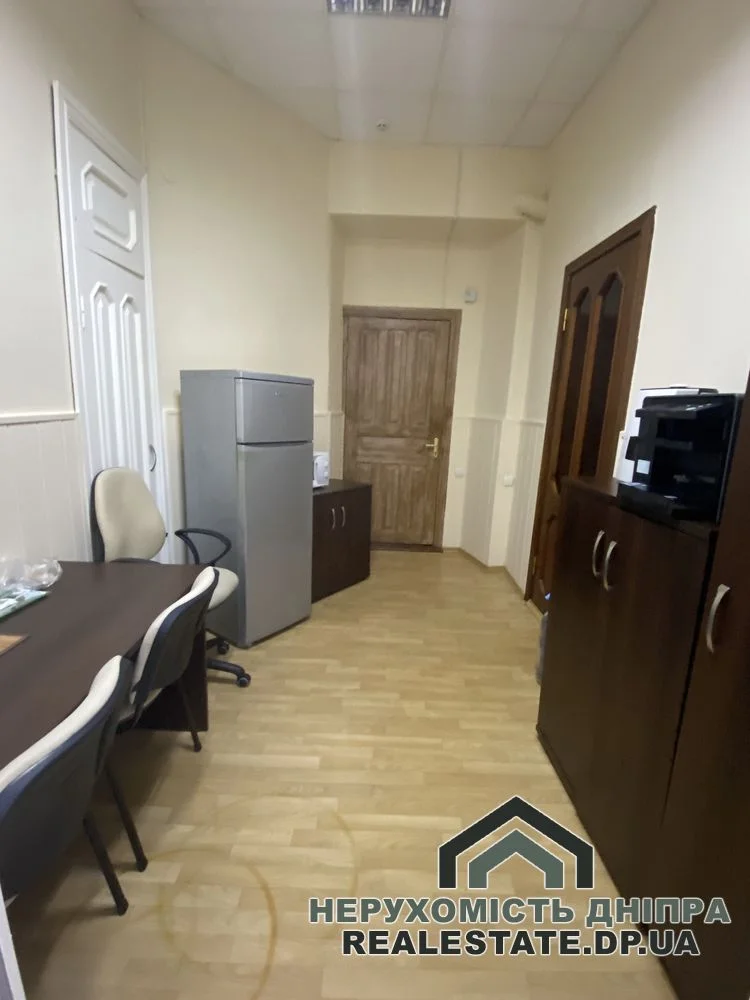 Продам комерційне приміщення з окремим входом на вул. Старокозацька м. Дніпро · 4