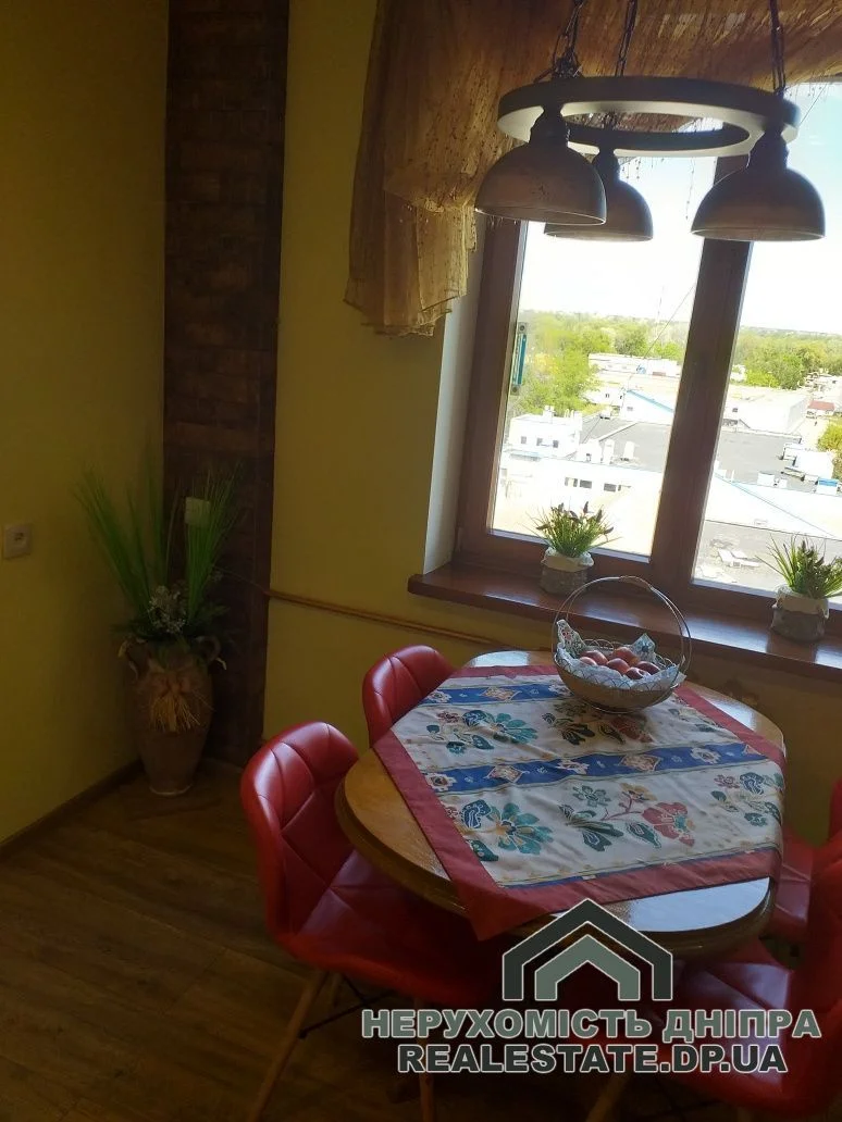 Продам 3 к квартиру 66.8 м²  Червоний камінь Юрія Кондратюка · 2