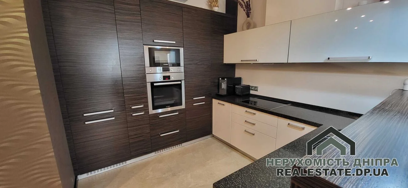 Продам 3х комнатную квартиру 87 м²  в ЖК Феодосийский по улице Гусенка 17 в Нагорном районе · 3
