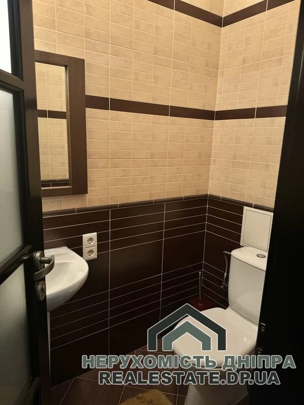 Продам 4к квартиру 147.8 м² на вул. Херсонська 9А · 4