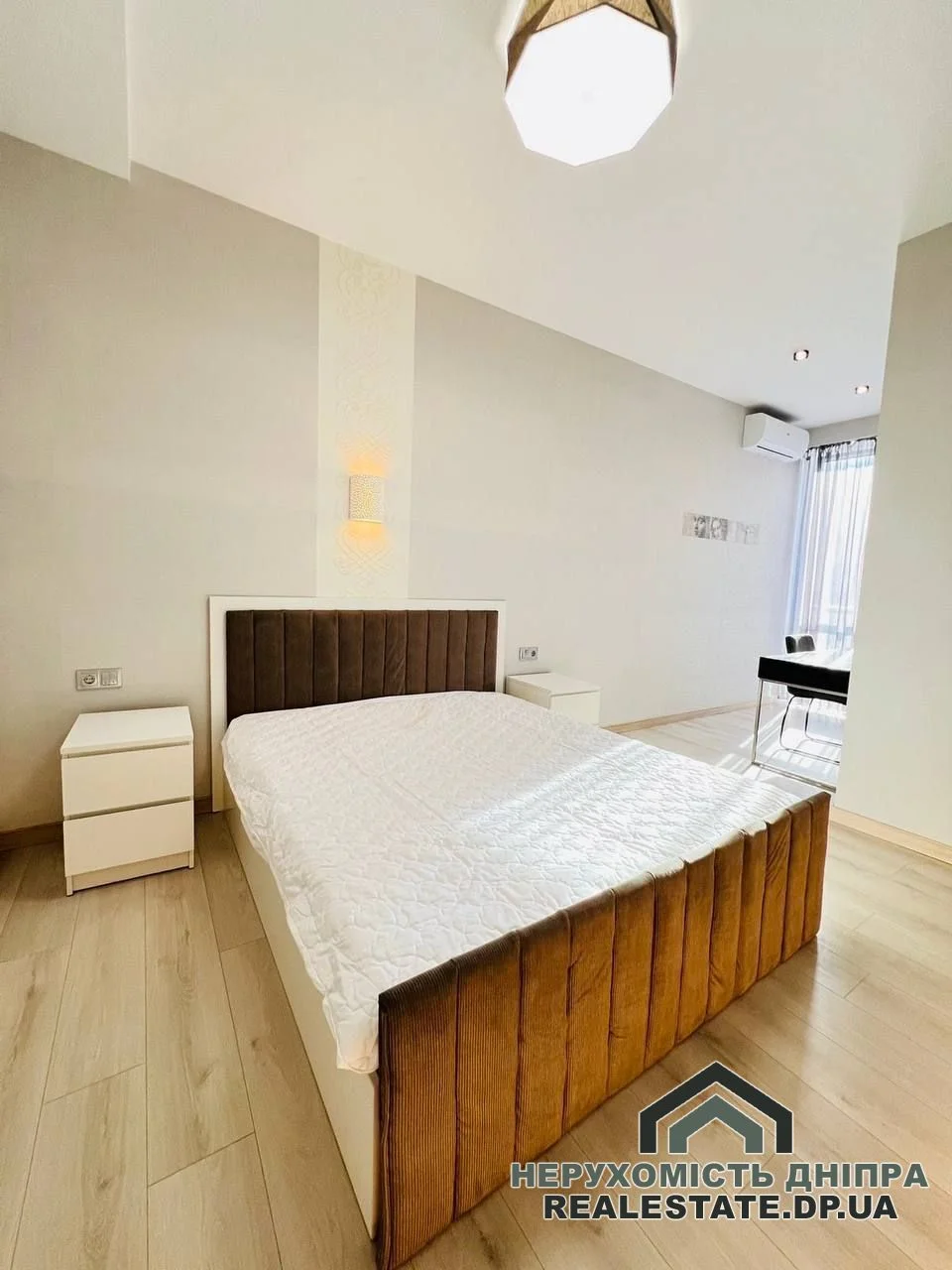 Здам 2 комнатную квартиру 60 м² ЖК Фестивальний Центр Січеславська Набережна вул. 49 · 4