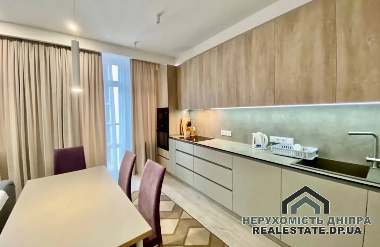 Продам 2к  квартиру 65 м в IQ HOUSE