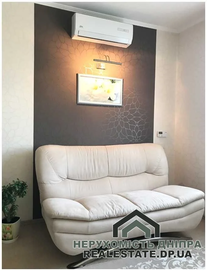 Продам 4к квартиру 88 м² на ж/м Покровський · 3