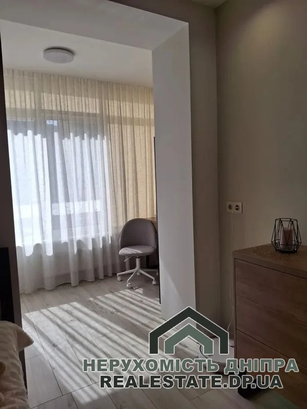 Продам квартиру ЖК Алые Паруса с ремонтом, 3 комнаты, 83 м² Парус  ул. Гидропарковая 13 · 4
