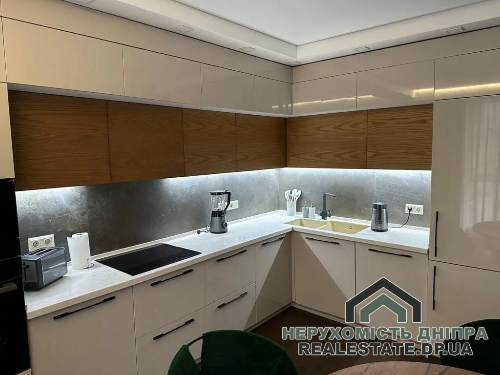 Продам чудову, дізайнерську 3к квартиру 77 м² в ЖК Пʼятий Континент, Перемога-4 на вул. Набережна Перемоги 112Д · 4