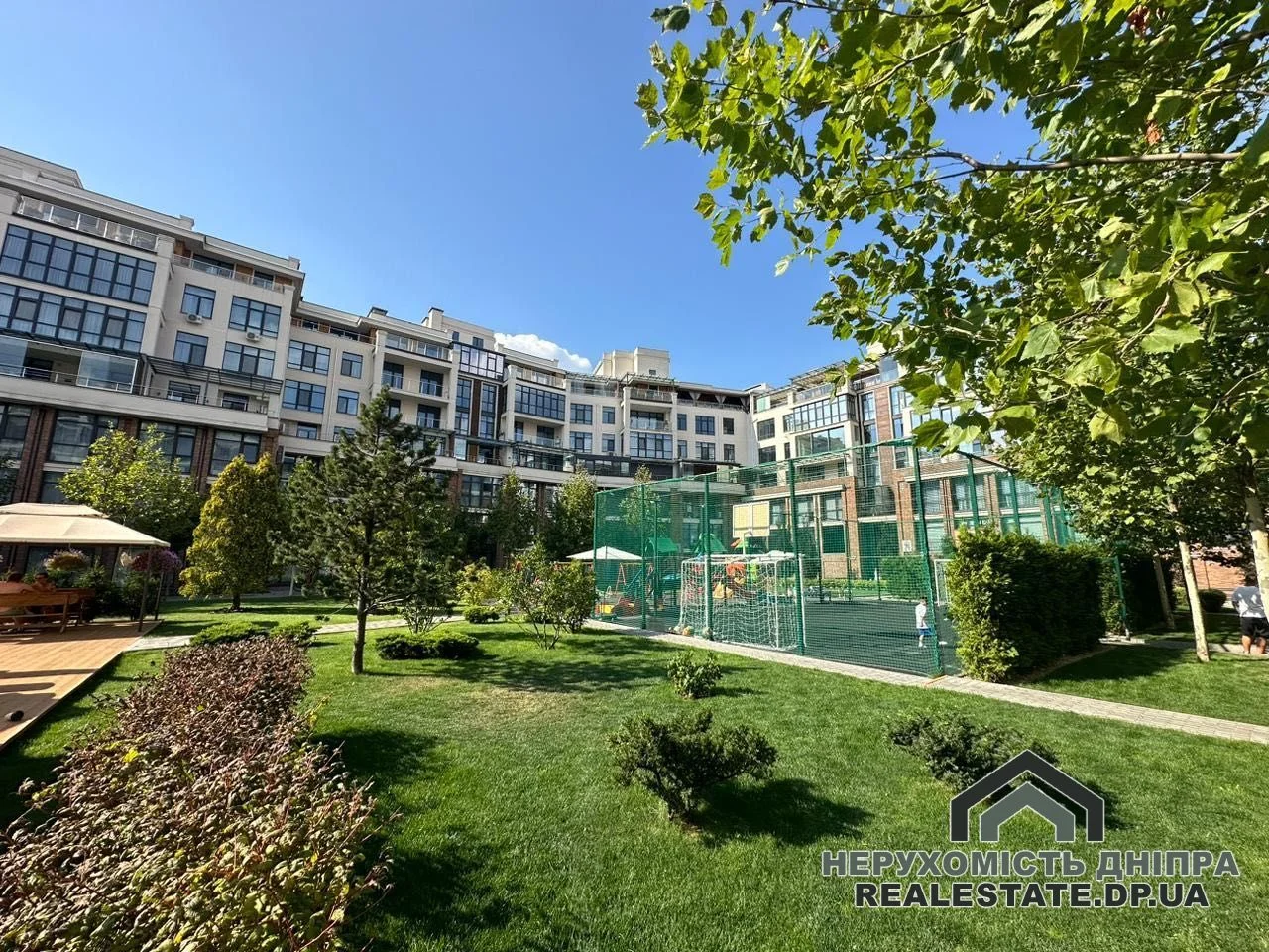 Продам 3х кімнатну квартиру 98.4 м ЖК Comfort City Олександра Поля (низ) Сергія Подолинського вул. 31 · 2