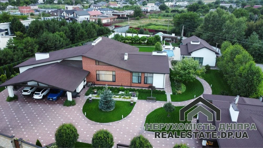 Продам дом 400 м² 7 комнат участок 40 соток в закрытом коттеджном поселке Серебряный Бор в Обуховке