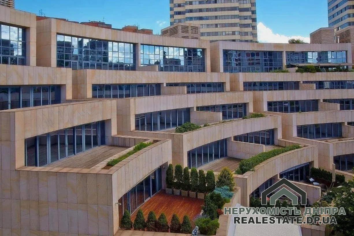 Продам елітну квартиру з терасою у закритому комплексі ЖК Амфітеатр · 4