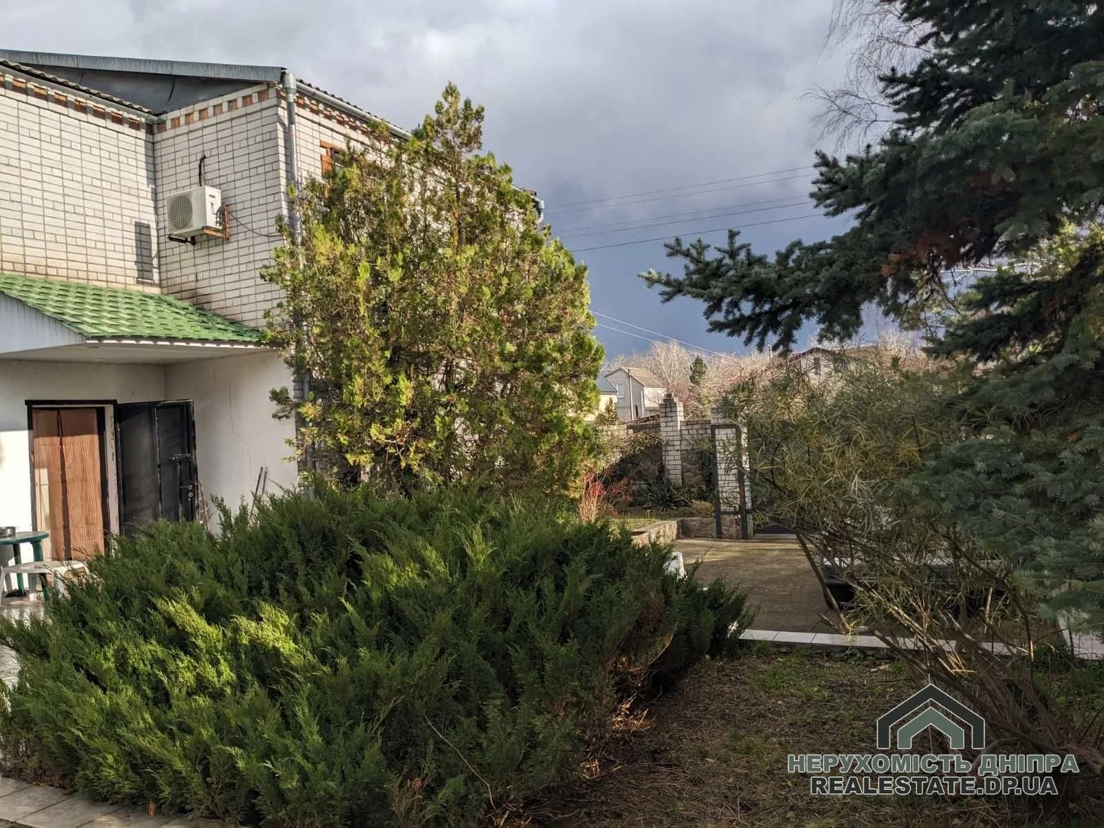 Продам дом 276.90 м² в Обуховке за мостом Изумруд · 2