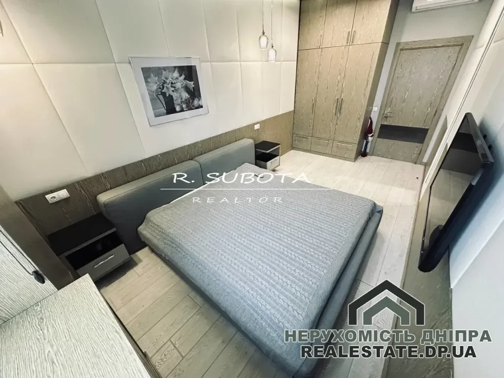 Продам 3к квартиру 100 м² с ремонтом ЖК IQ-House Нагорный ул. Владимира Мосаковского 7 · 1