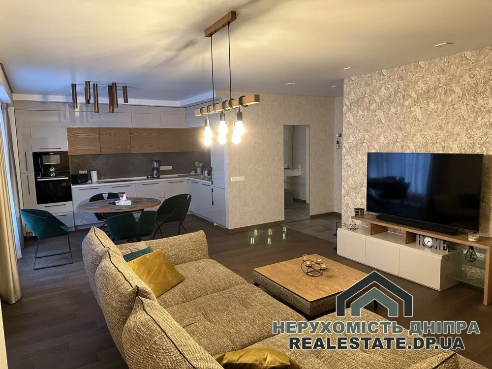 Продажа просторной 3к квартиры 102 м² в ЖК Пятый Континент · 1