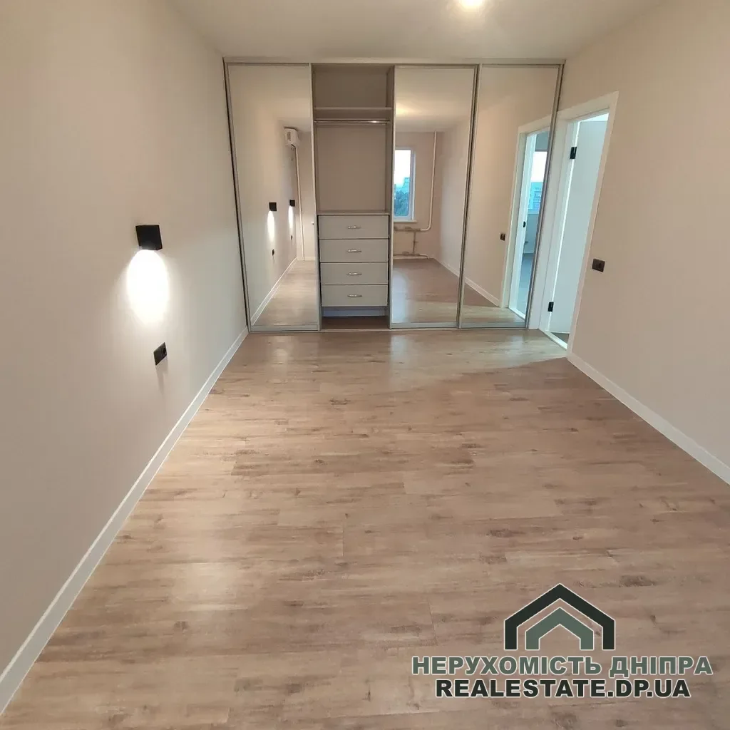 Продам 2к квартиру з ремонтом 54 м² жм Покровський, вул. Юрія Кондратюка 24 · 1