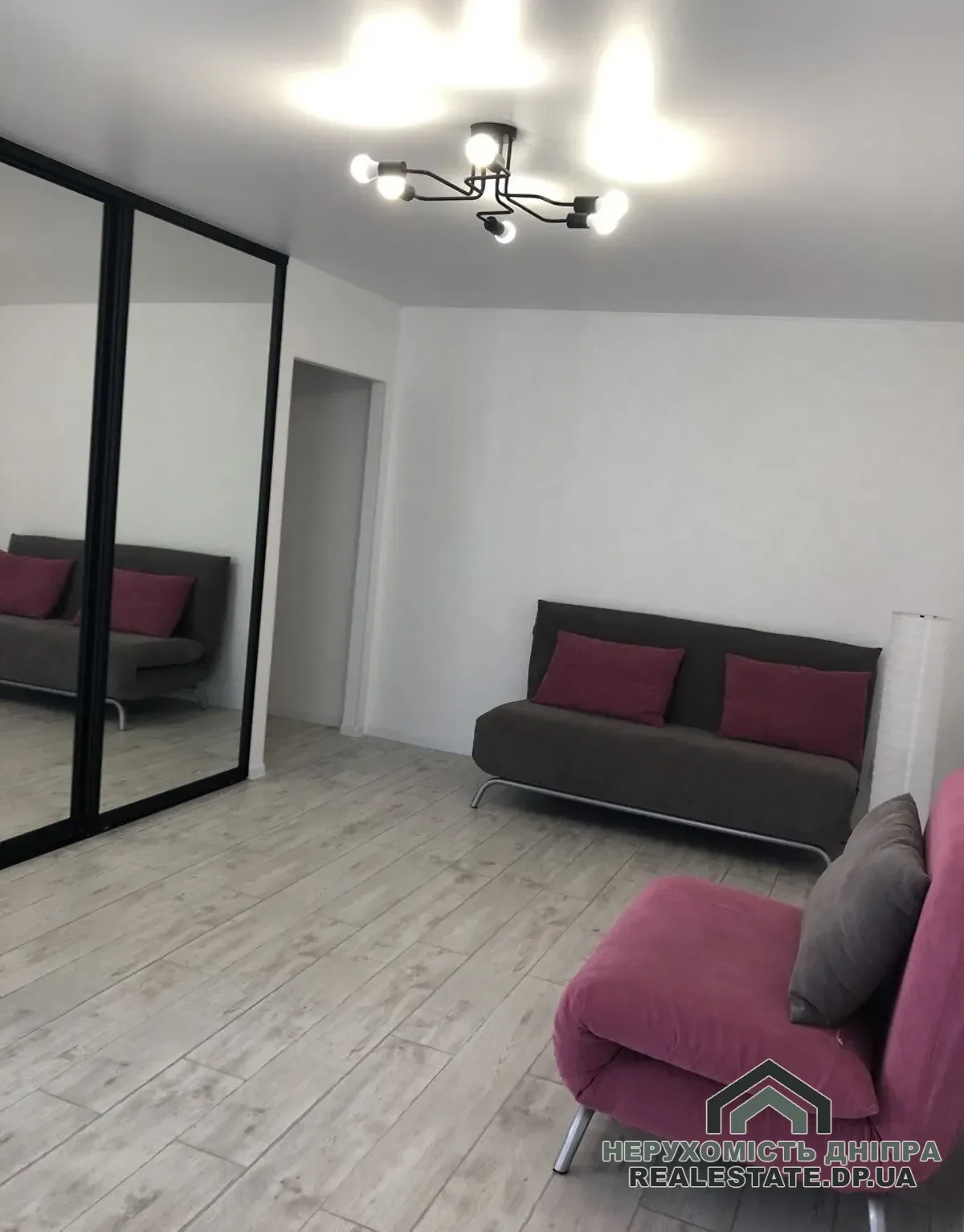 Продам 1к квартиру 33.3 м² пр. Олександра Поля пр. 119 · 1