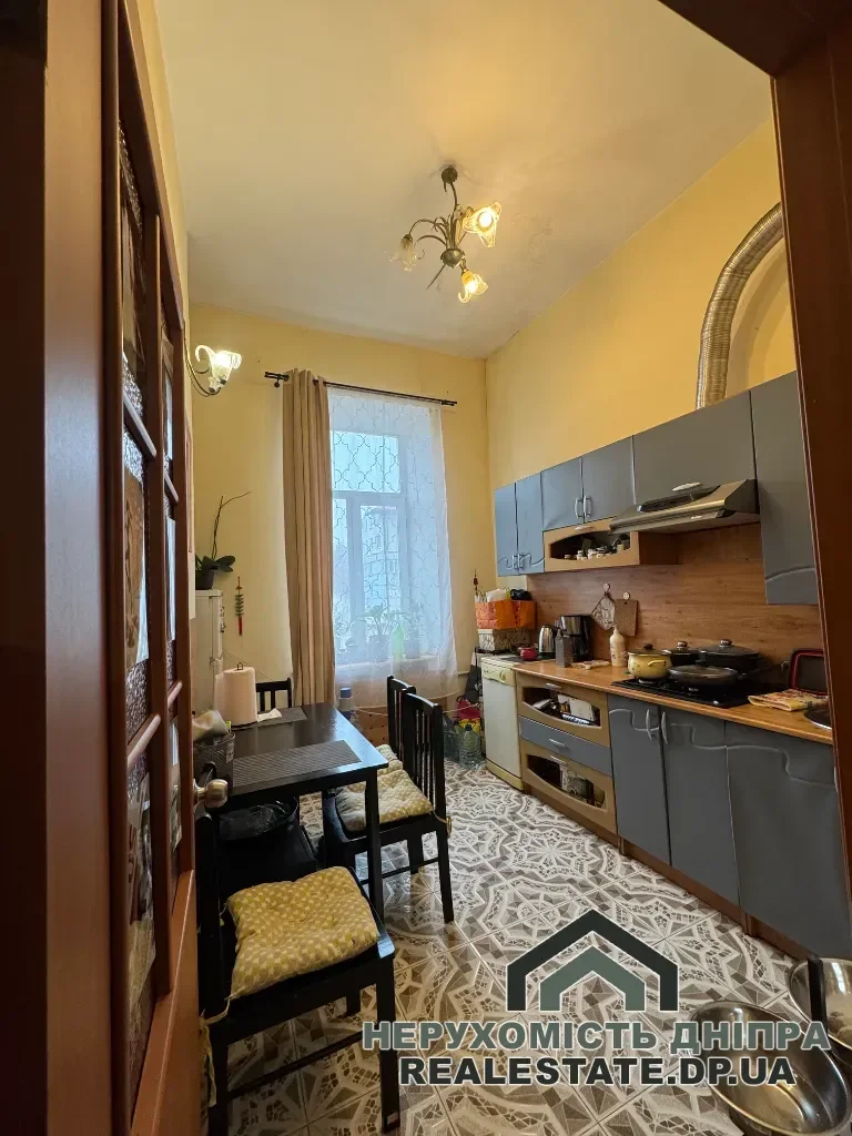 Продам 1к квартиру 40 м² в Центрі, вул. Старокозацька 7 біля парку Чкалова · 2