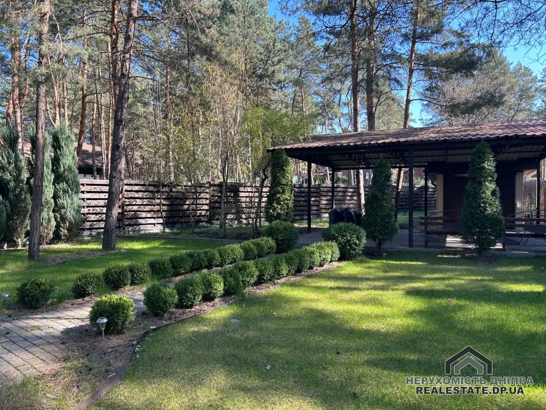 Продам замечательный дом в Обуховке КТ Сосновый берег, 5 комнат, 156 м²