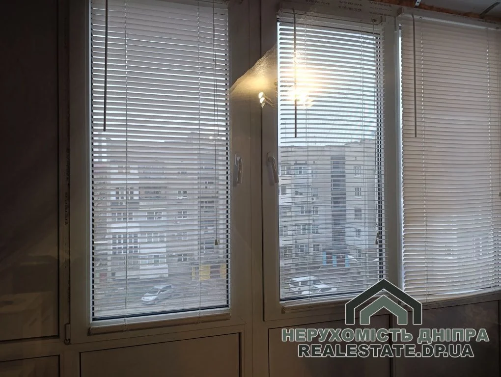 Продам 1 кімнатну квартиру 35 м по Софії Русової вул. 6 Каруни, просп. Мануйлівський · 2