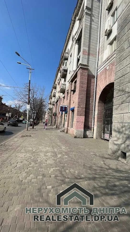 Продам 2 кімнатну квартиру сталінка 61.20 м² в центрі міста Дніпра · 2