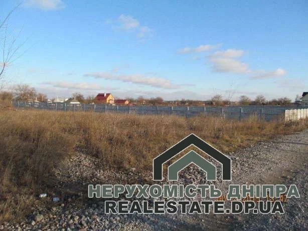 Продам зимельну ділянку під забудову в смт Обухівка по вул. Братів Сугаків