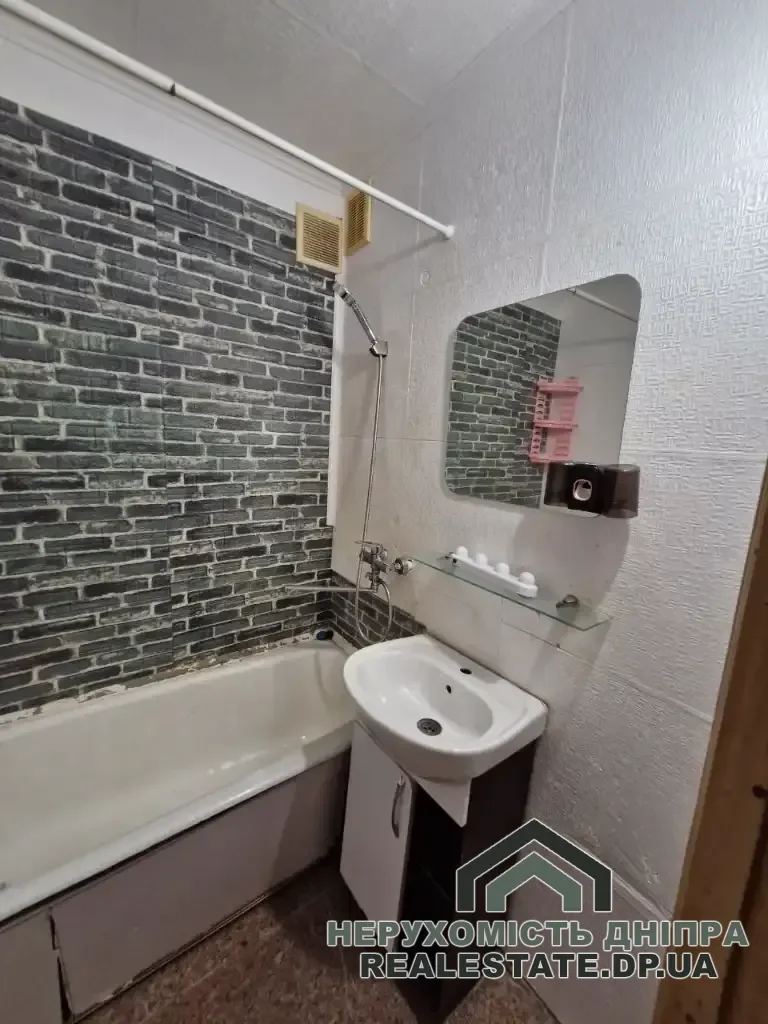 Продам 2к квартиру 49 м² вул. Велика Діївська 4 · 4