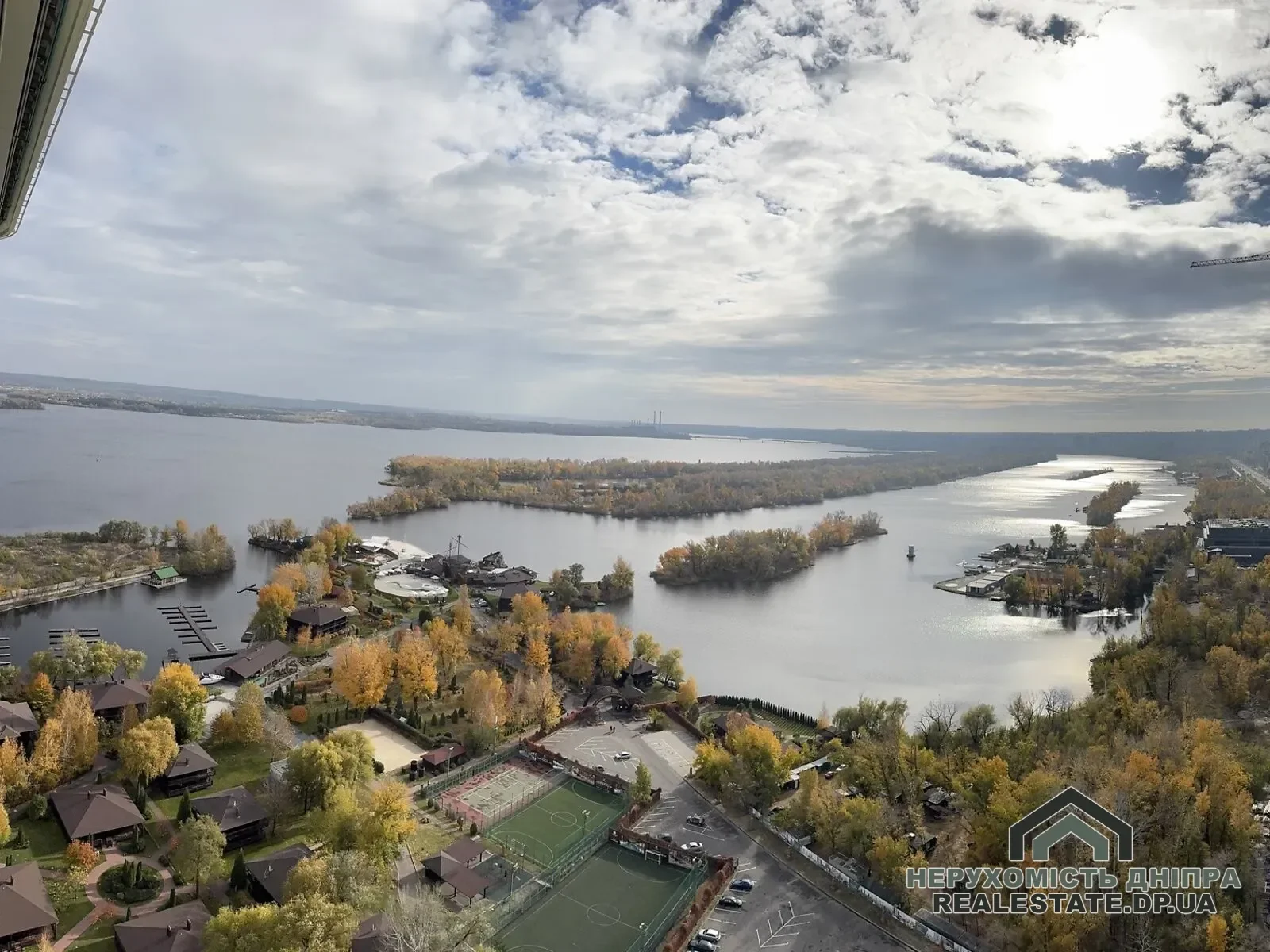 Продається 2к квартира 52.74 м² у ЖК Bartolomeo Соборний район · 1