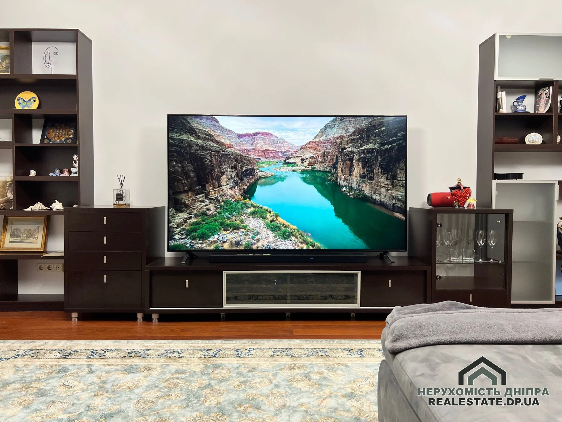Продам чудовий будинок площею 220 м² 6 кімнат  в Новоолександрівці · 4
