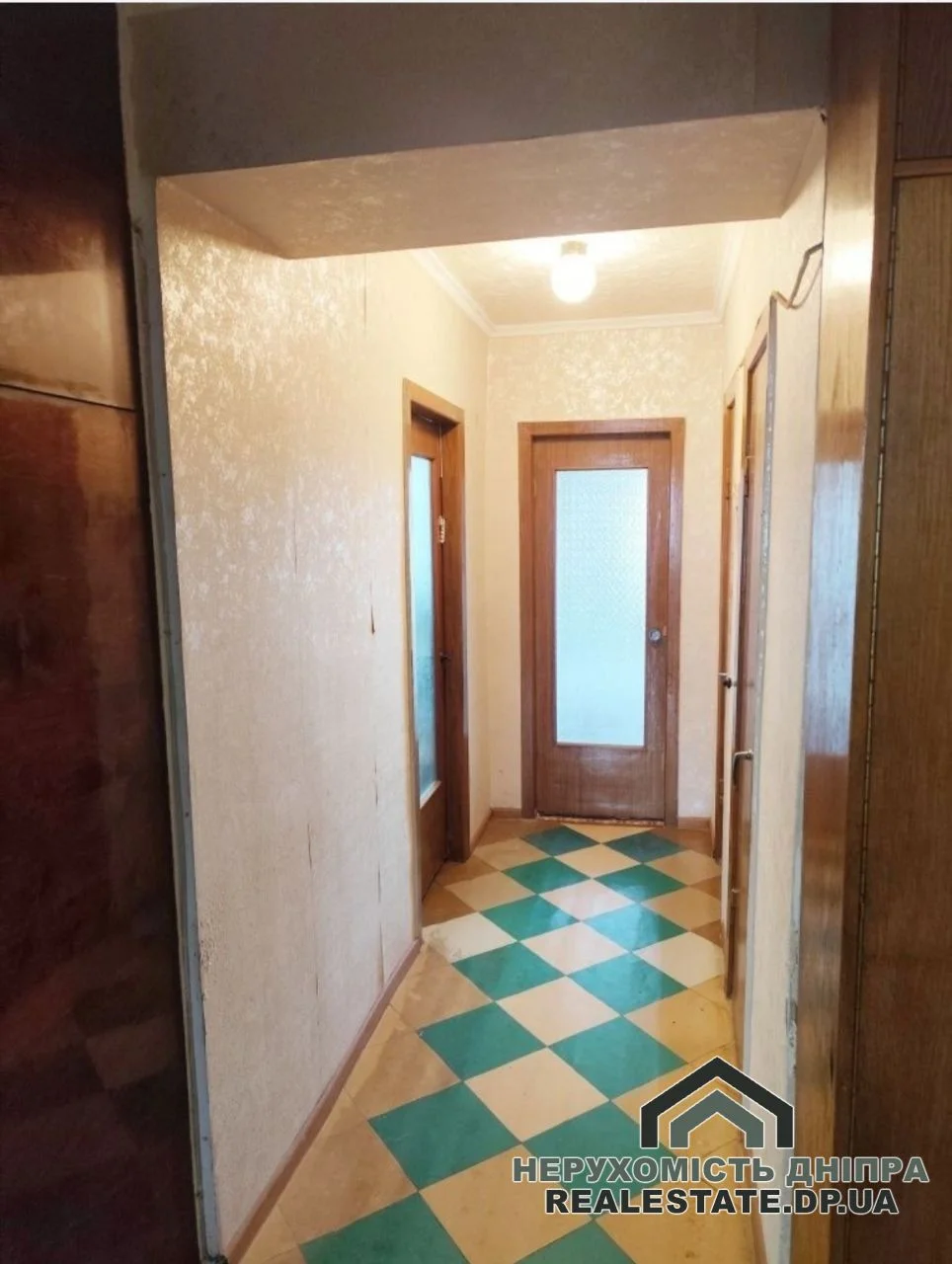 Продам 3к квартиру на Червоному Камні · 4
