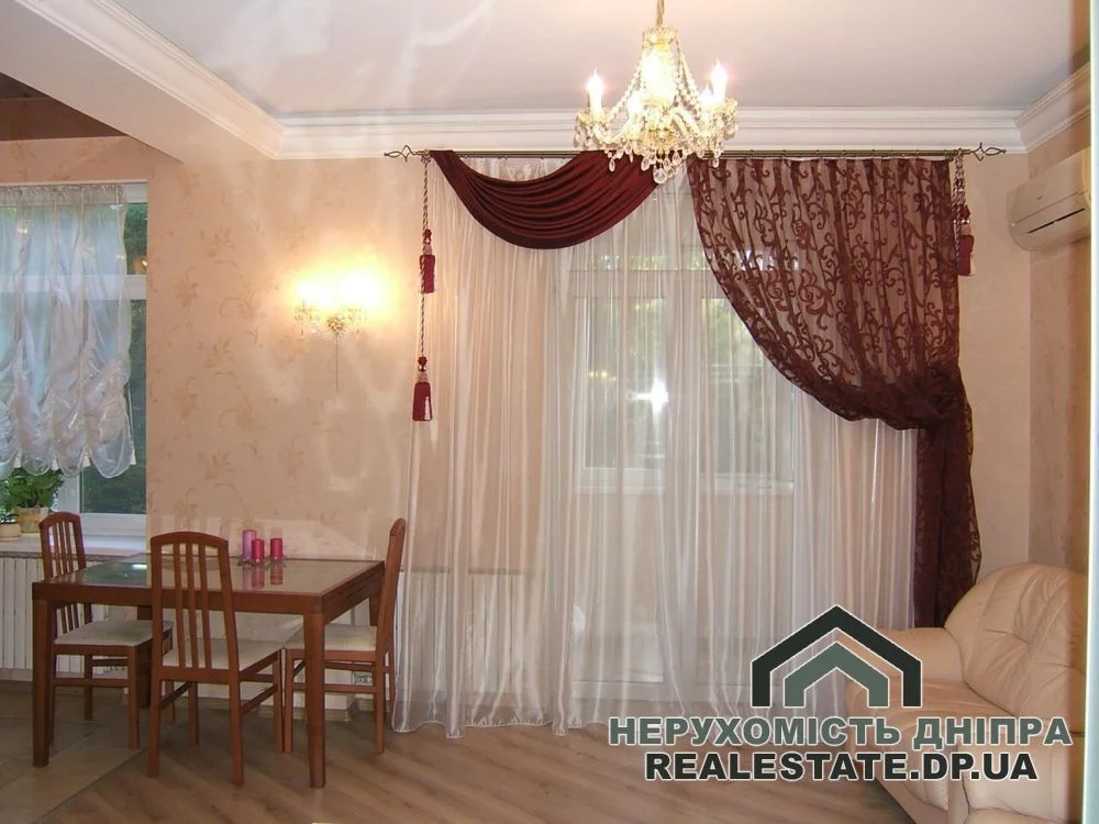 Продам 4к квартиру  97 м² у центрі  міста на вул. Дмитра Яворницького · 2