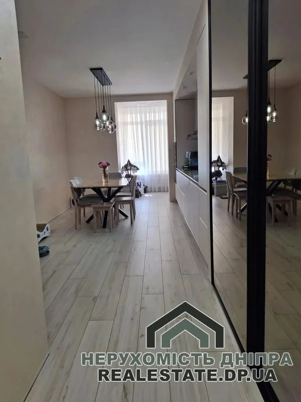 Продам квартиру ЖК Алые Паруса с ремонтом, 3 комнаты, 83 м² Парус  ул. Гидропарковая 13 · 3