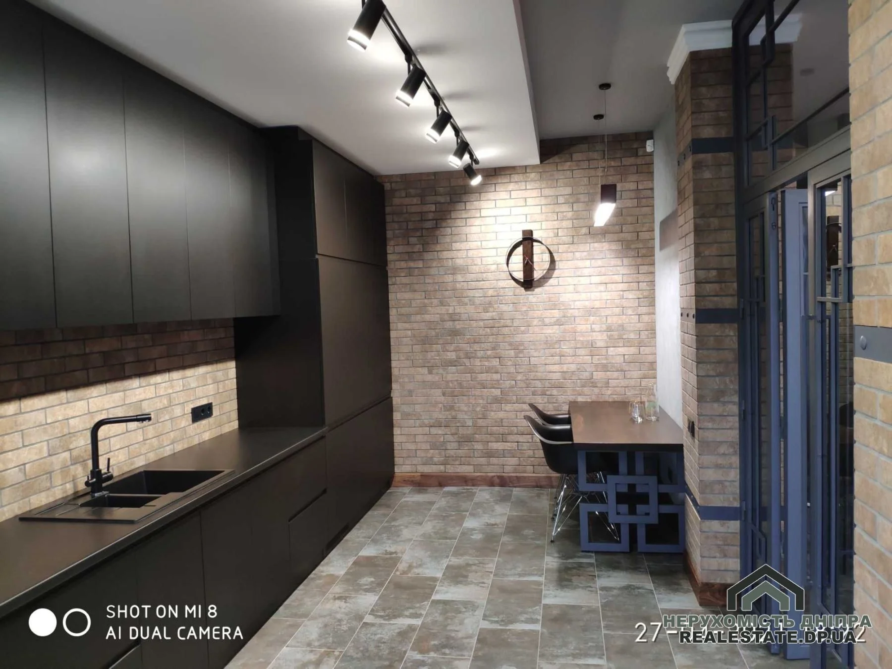 Продам 2х комнатную квартиру 91 м2 с дизайнерским ремонтом ЖК LUX DELMAR · 4