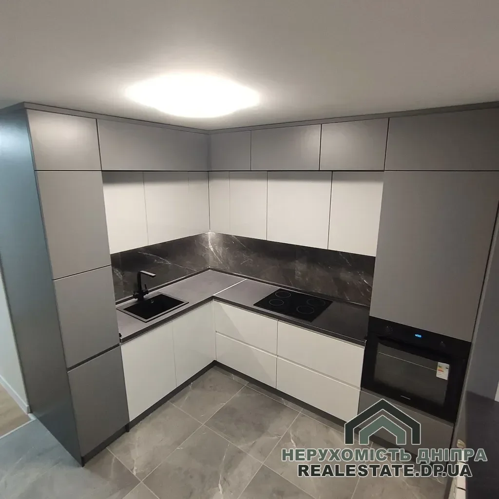 Продам 2к квартиру з ремонтом 54 м² жм Покровський, вул. Юрія Кондратюка 24 · 2