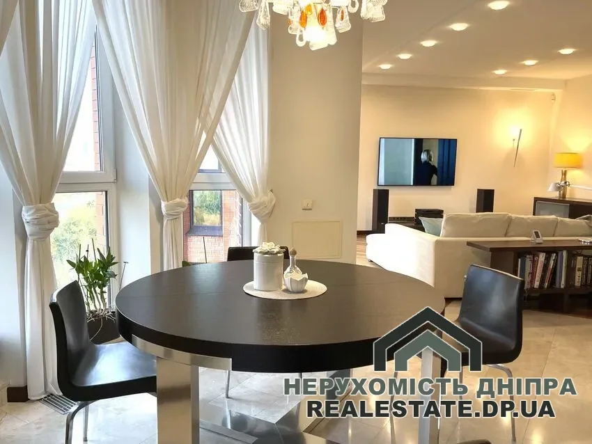 Продам 3-х комнатную квартиру в ЖК Парковый · 2