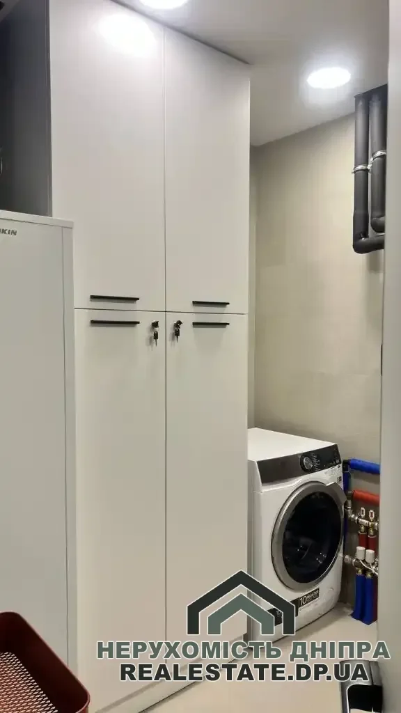 Продам 3 кімнатну квартиру 100 м² ЖК Фестивальный · 2