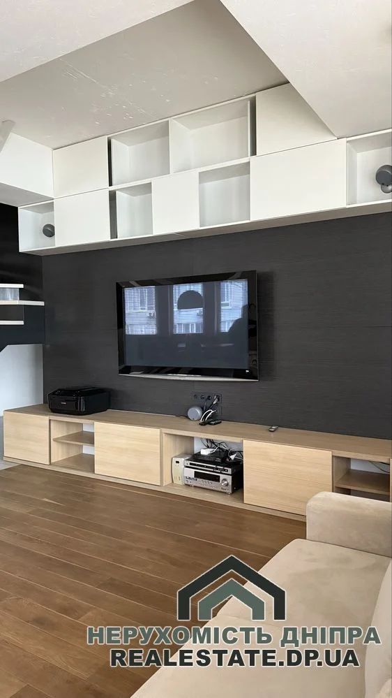 Здам 3к квартиру 300 м² в центрі міста площею 300м² з власною терасою на вул. Европейська · 1
