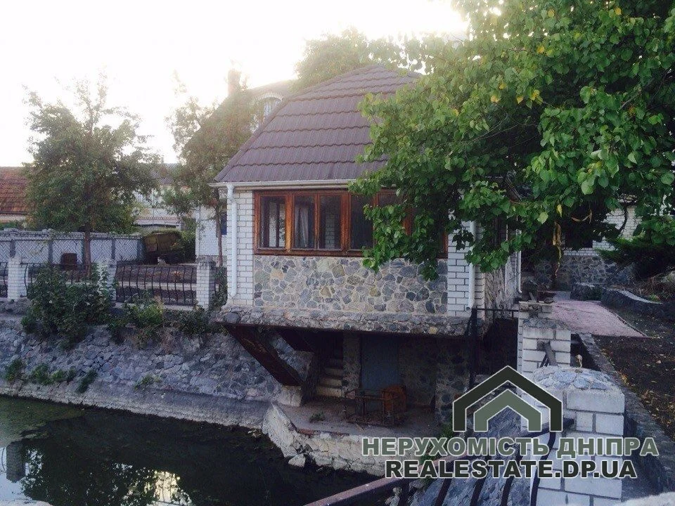 Продам мини отель 1000 м² в садовом товариществе на берегу р. Орель в Обуховке · 1