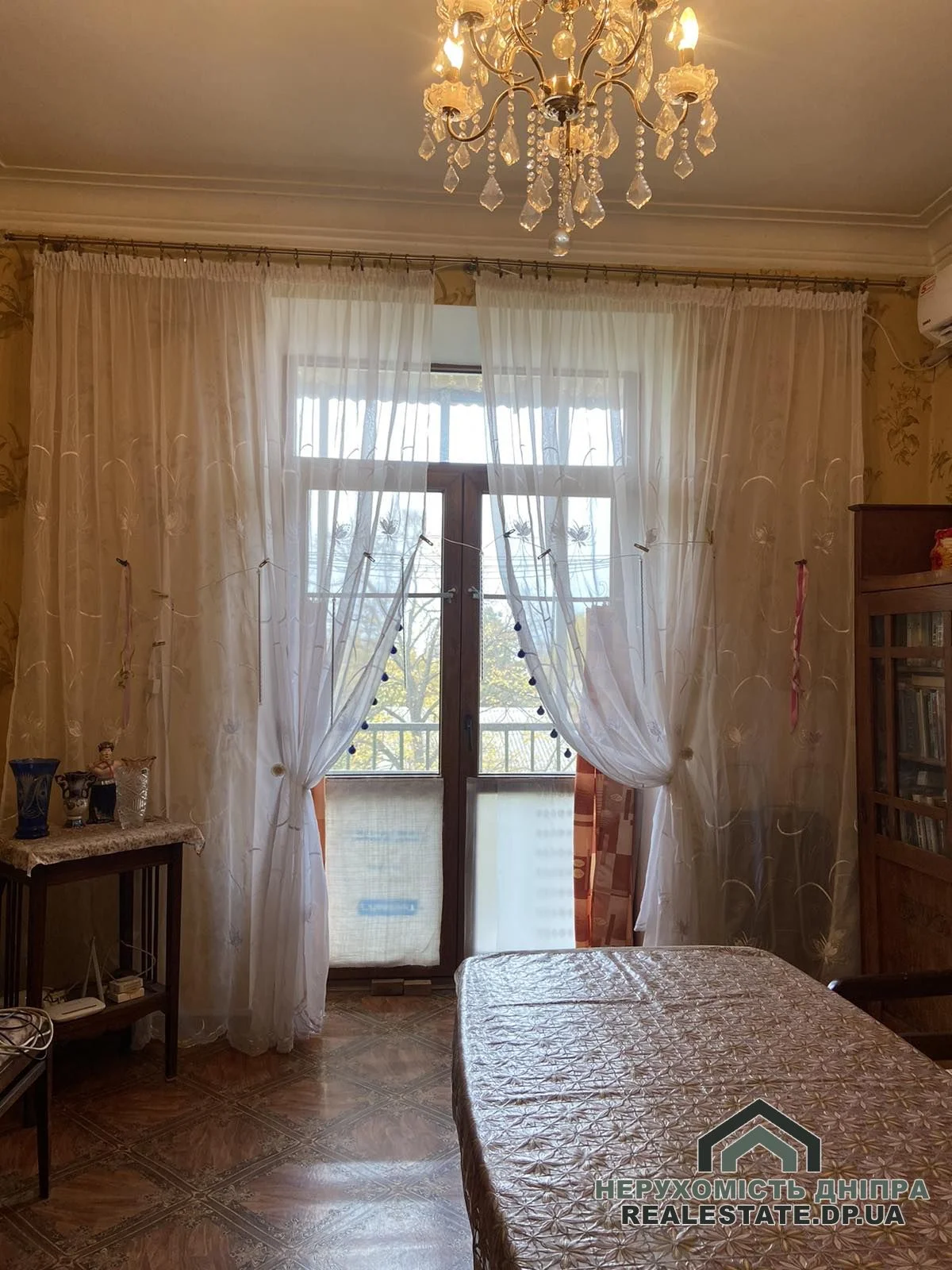 Продам 2х кімнатну квартиру 56 м в центрі вул. Михайла Грушевського 20 · 1