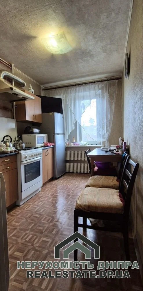 Продам 2к квартиру 43.20 м² ж/м Покровський · 4