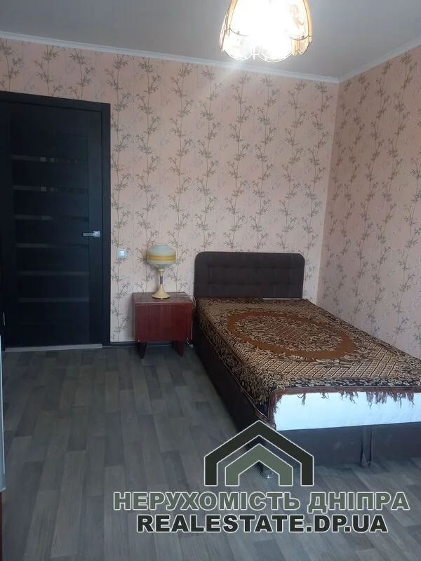Сдам 3-х комннатную квартиру на Коммунаре (Покровский), ул М. Дия · 4