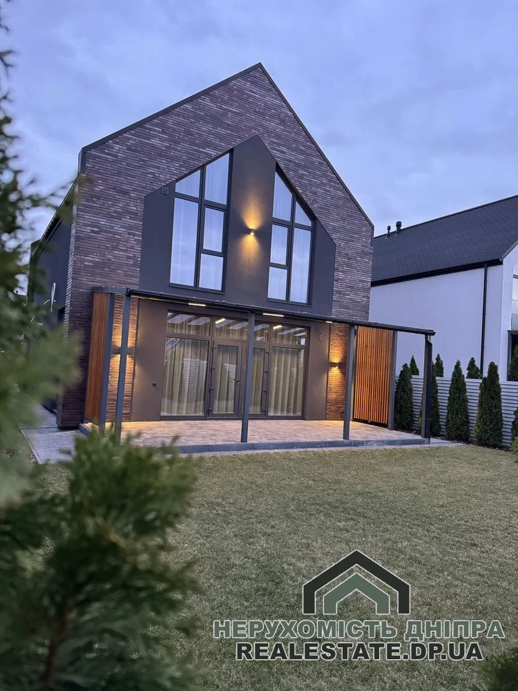 Продам будинок 5 кімнат 164 м² 4 соткі в містечку Золоті Ключі · 2
