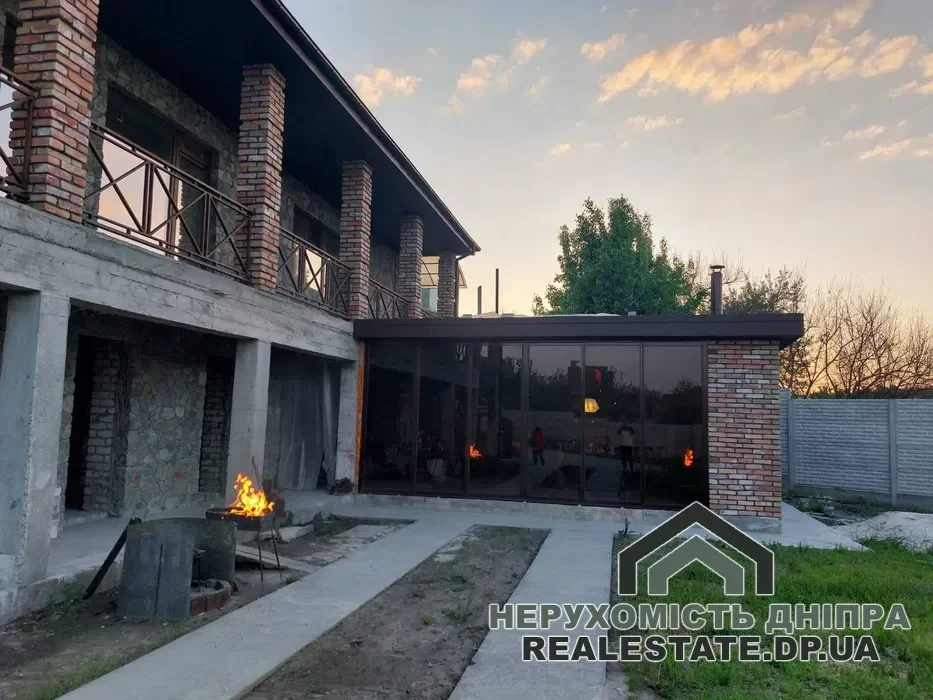 Продам шикарний будинок 240 м² на ділянці 15 соток в Обуховке (Кіровське) · 1